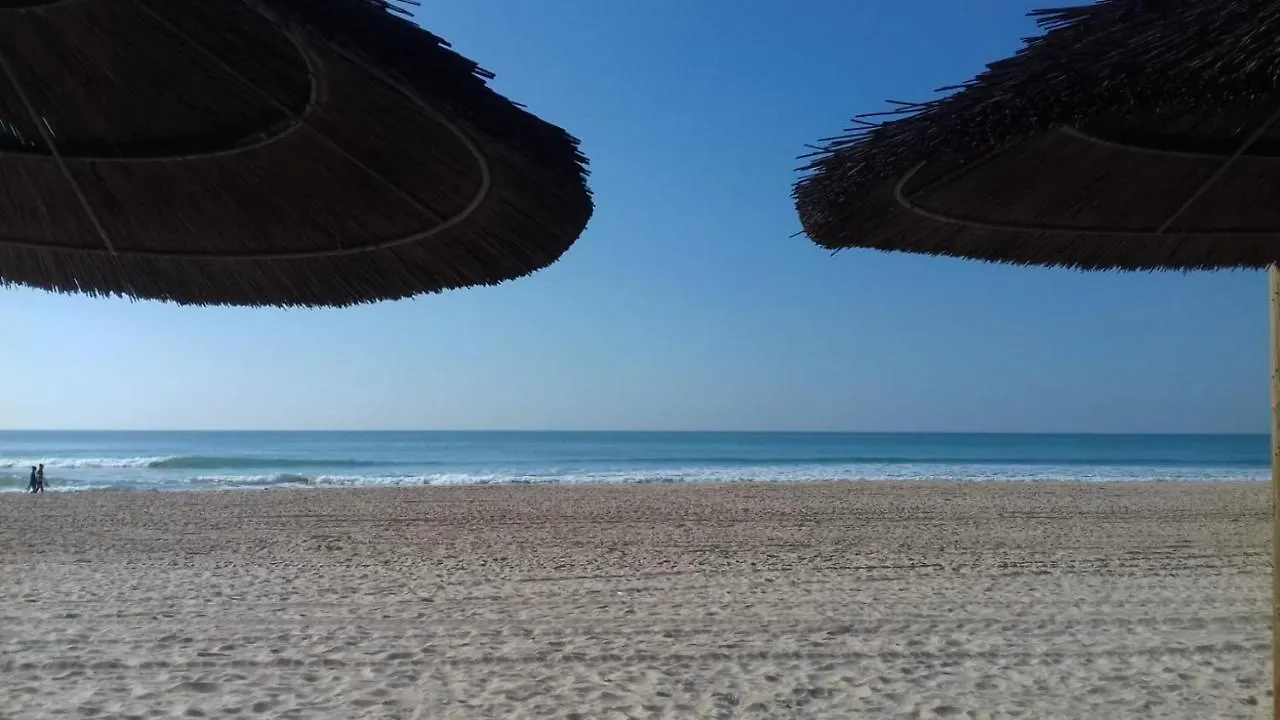 Apartamento Torre D'Arenas, Playa Victoria, Piscina Y Parking Cádiz 0*,  España