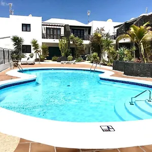 sunny-apartment-tias.in-canary-islands.com/
